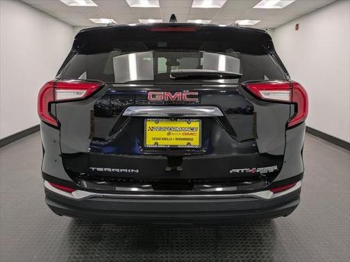 2022 GMC Terrain AWD AT4