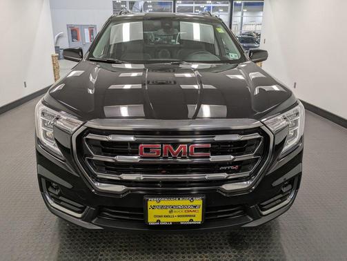 2022 GMC Terrain AWD AT4