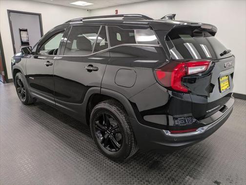 2022 GMC Terrain AWD AT4