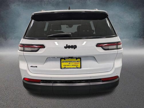 Bright White Clearcoat 2024 Jeep Grand Cherokee L Altitude