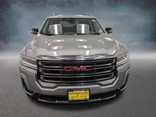 Sterling Metallic 2023 GMC Acadia AWD AT4