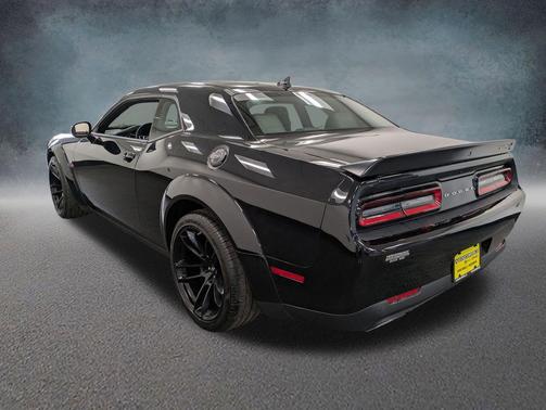 Pitch Black Clearcoat 2023 Dodge Challenger R/T Scat Pack Widebody