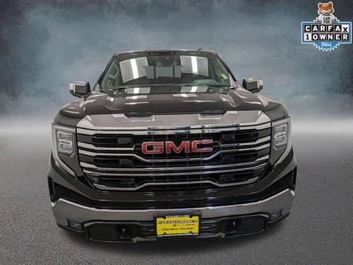 Onyx Black 2023 GMC Sierra 1500 SLT