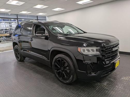 2023 GMC Acadia AWD SLT