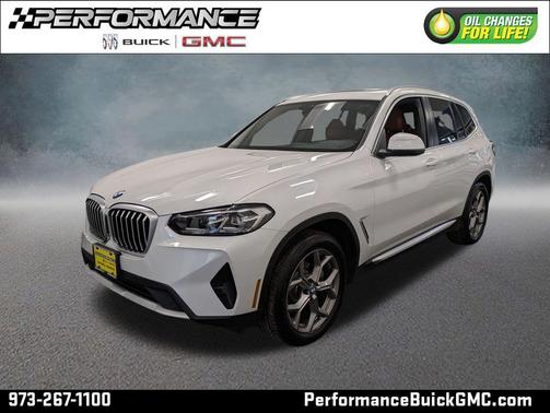 Mineral White Metallic 2023 BMW X3 xDrive30i