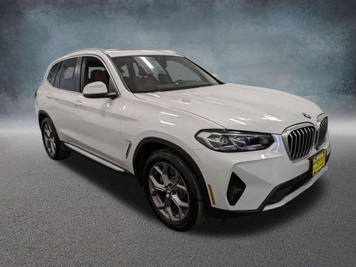 Mineral White Metallic 2023 BMW X3 xDrive30i