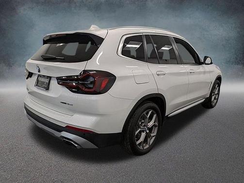 Mineral White Metallic 2023 BMW X3 xDrive30i