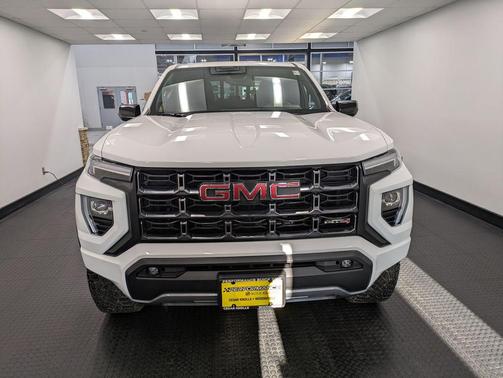 2023 GMC Canyon AT4