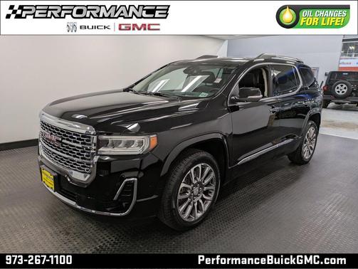 2023 GMC Acadia Denali