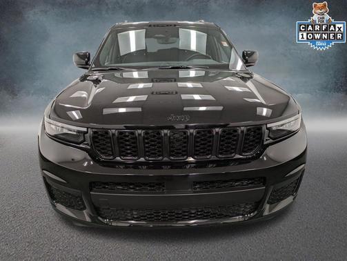 Diamond Black Crystal Pearlcoat 2024 Jeep Grand Cherokee L Altitude