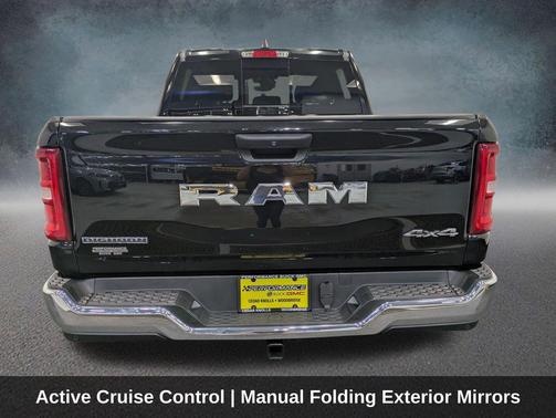 Diamond Black Crystal Pearlcoat 2025 RAM 1500 Big Horn/Lone Star