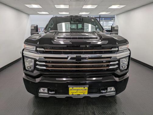 2023 Chevrolet Silverado 3500 High Country
