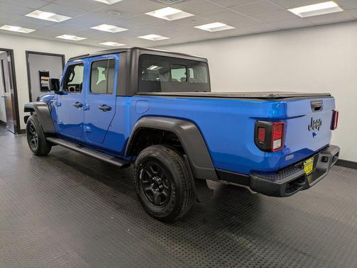 2024 Jeep Gladiator Sport