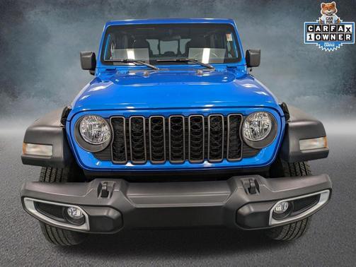 2024 Jeep Gladiator Sport
