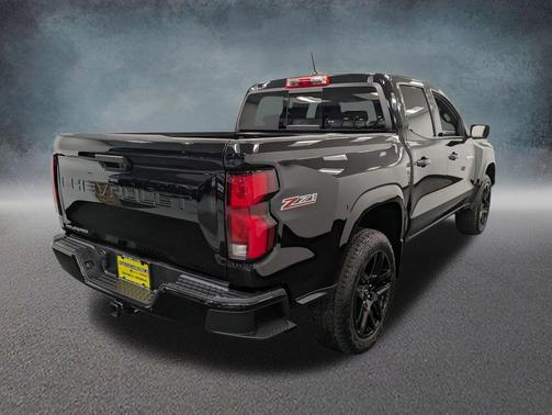 Black 2024 Chevrolet Colorado Z71