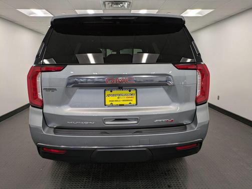 2023 GMC Yukon 4WD AT4