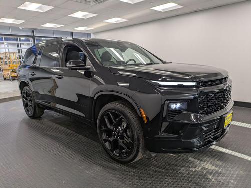 2025 Chevrolet Traverse RS