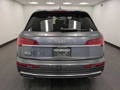 2022 Audi Q5 45 S line Premium Plus