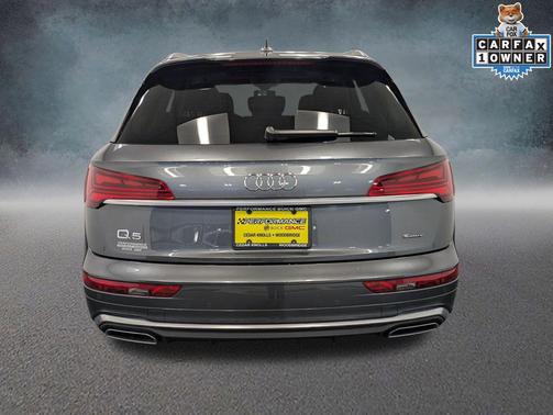 2022 Audi Q5 45 S line Premium Plus