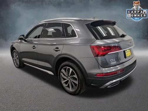 2022 Audi Q5 45 S line Premium Plus