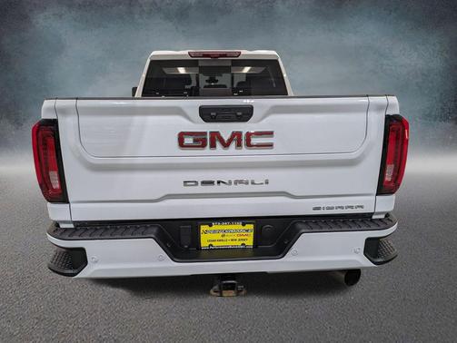 Summit White 2022 GMC Sierra 2500 Denali