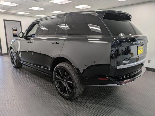 2023 Land Rover Range Rover Autobiography