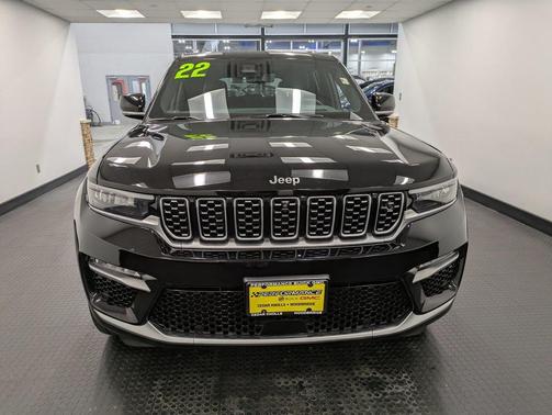 2022 Jeep Grand Cherokee Summit