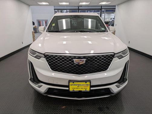 2022 Cadillac XT6 Premium Luxury AWD