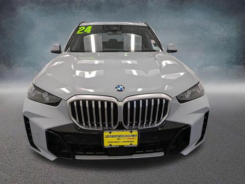 Brooklyn Grey Metallic 2024 BMW X5 xDrive40i