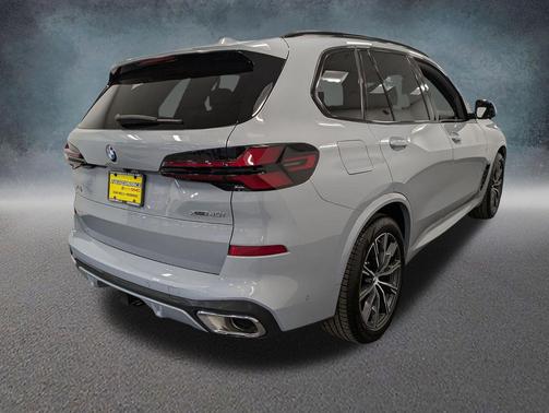 Brooklyn Grey Metallic 2024 BMW X5 xDrive40i