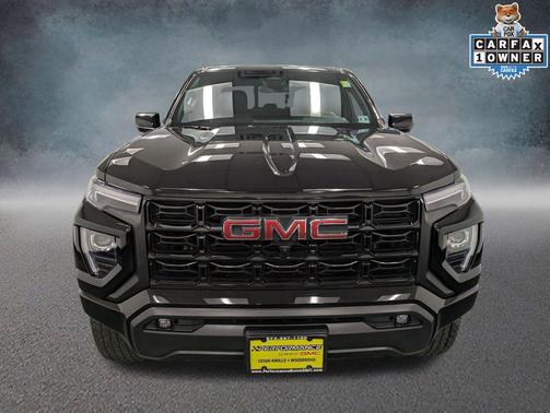 Onyx Black 2024 GMC Canyon Elevation