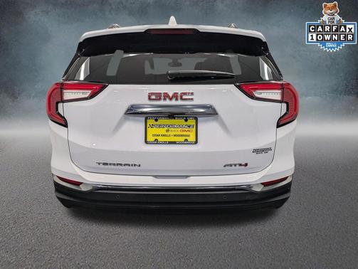 2022 GMC Terrain AWD AT4