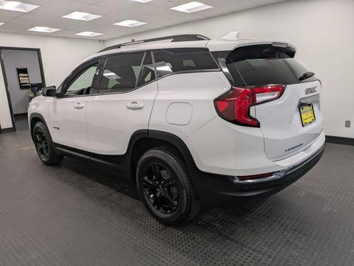 2022 GMC Terrain AWD AT4