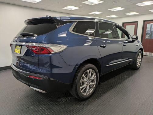 2023 Buick Enclave Premium AWD