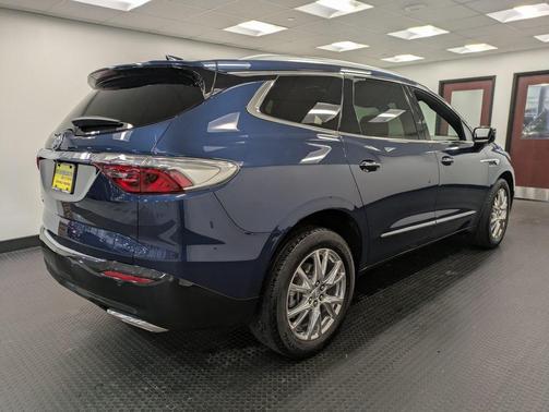 2023 Buick Enclave Premium AWD