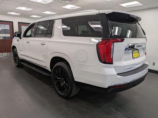 2021 GMC Yukon XL SLT