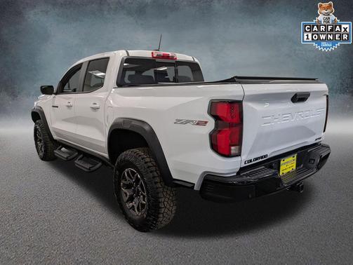 Summit White 2024 Chevrolet Colorado ZR2