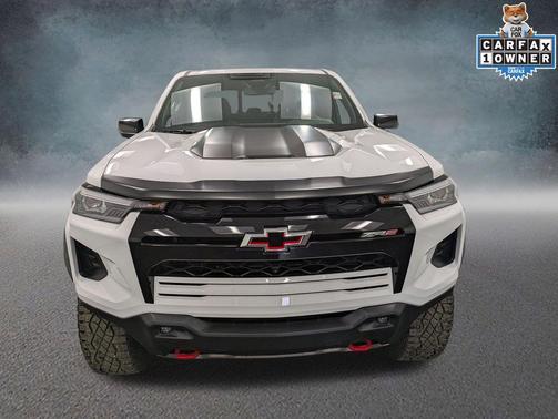 Summit White 2024 Chevrolet Colorado ZR2