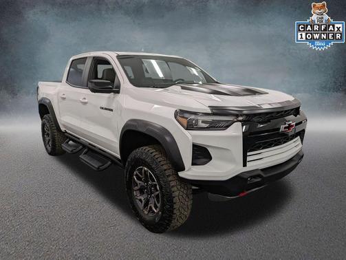 Summit White 2024 Chevrolet Colorado ZR2