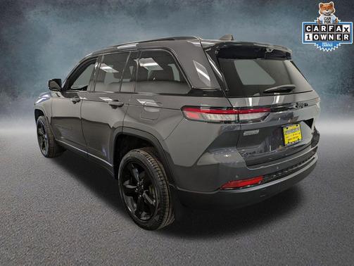 Baltic Gray Metallic Clearcoat 2024 Jeep Grand Cherokee Limited