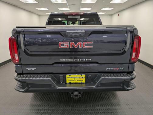 2022 GMC Sierra 1500 AT4X