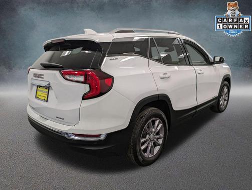 Summit White 2023 GMC Terrain SLT