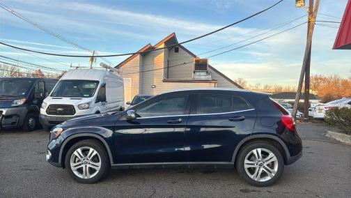 2018 Mercedes-Benz GLA 250 Base 4MATIC