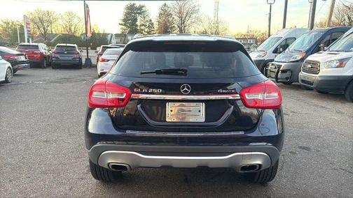 2018 Mercedes-Benz GLA 250 Base 4MATIC