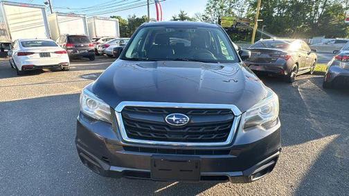 Dark Gray Metallic 2018 Subaru Forester 2.5i Premium
