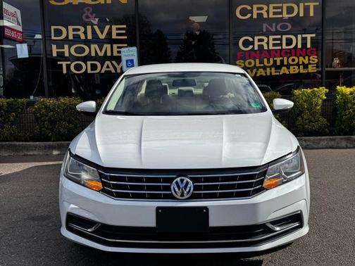 2018 Volkswagen Passat 2.0T S