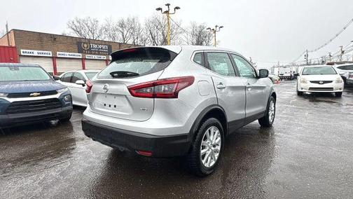 2022 Nissan Rogue Sport S