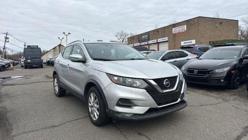 2022 Nissan Rogue Sport SV
