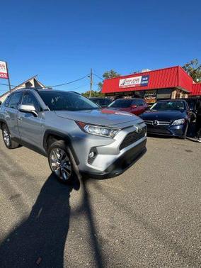 2019 Toyota RAV4 XLE Premium