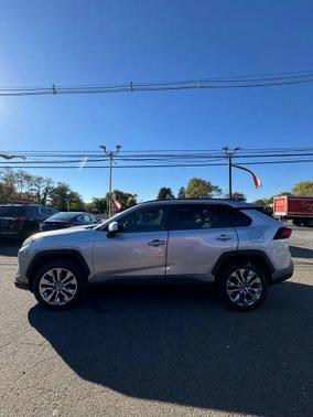 2019 Toyota RAV4 XLE Premium